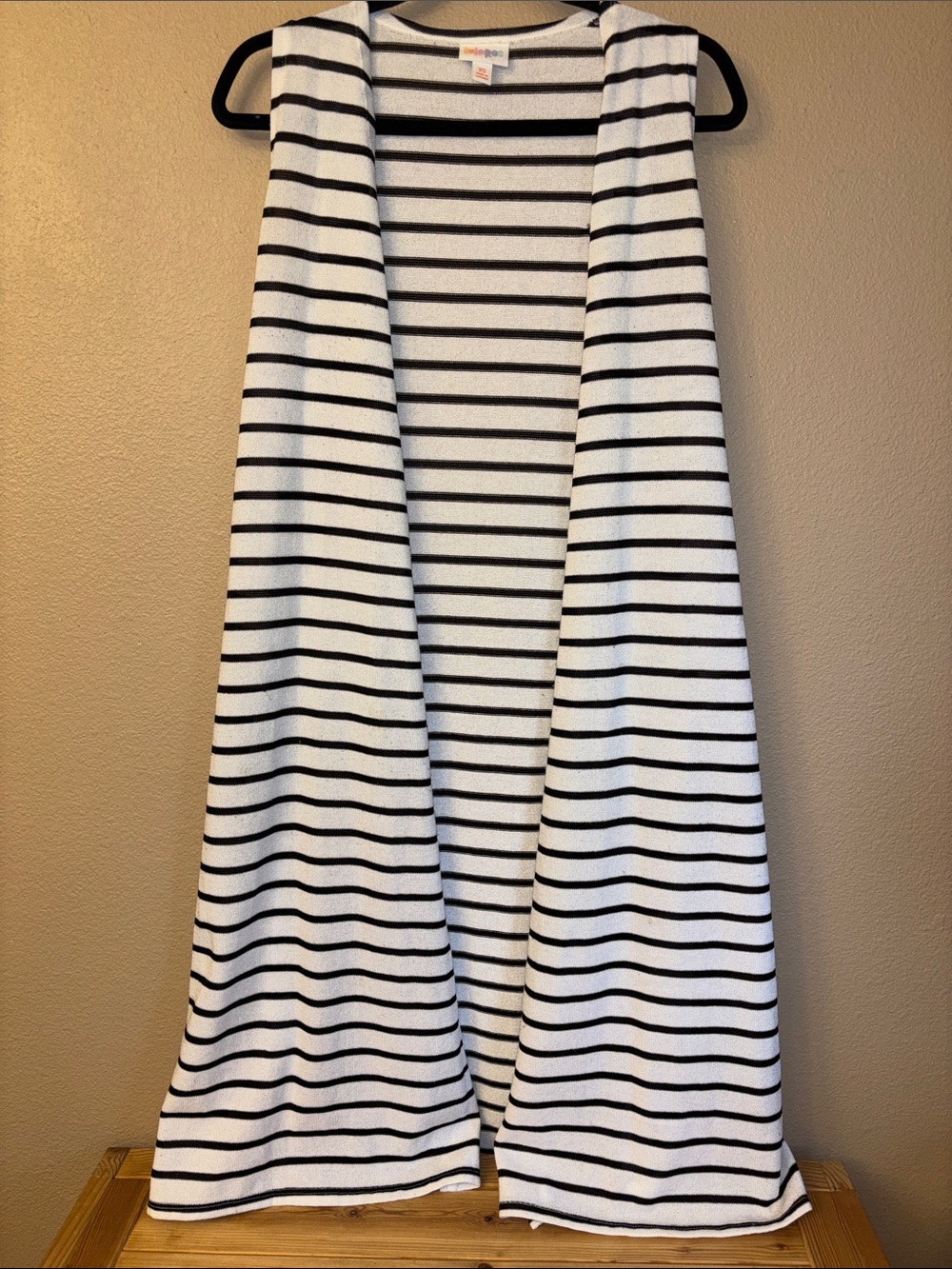 LuLaRoe JOY Black & White XS Striped Longline Duster Sweater Vest Cardigan